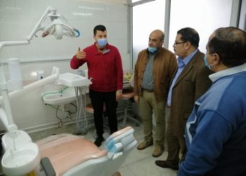 نائب رئيس جامعة الأزهر يتفقد الإدارة العامة للخدمات الطبية