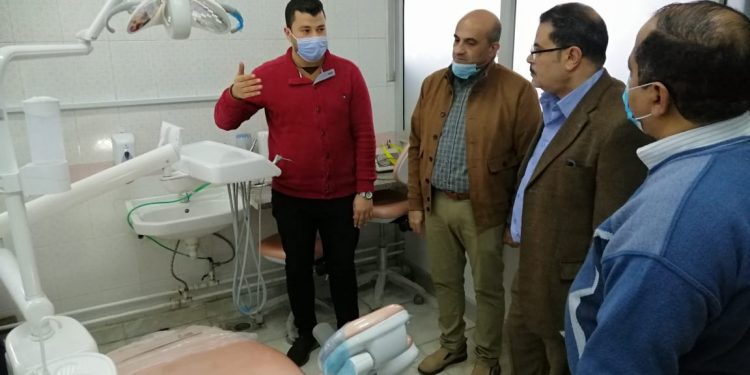 نائب رئيس جامعة الأزهر يتفقد الإدارة العامة للخدمات الطبية
