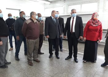 نائب رئيس جامعة الأزهر يتفقد مطبخ المدينة الجامعية للطالبات