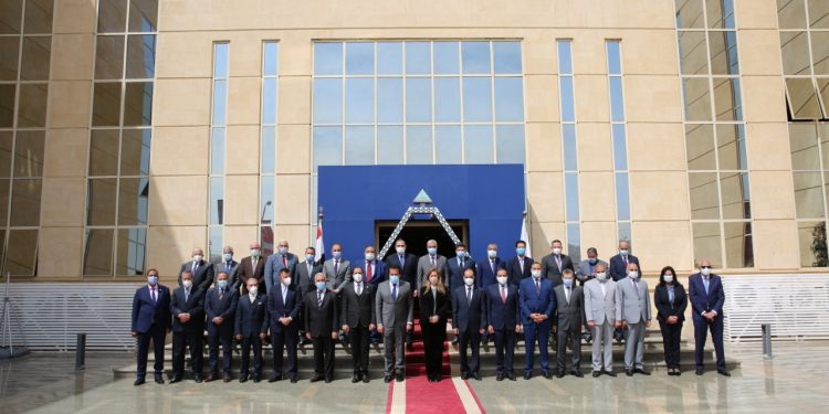 وزير التعليم العالي يشهد انطلاق فعاليات البرنامج التدريبي لأعضاء المجلس الأعلى للجامعات