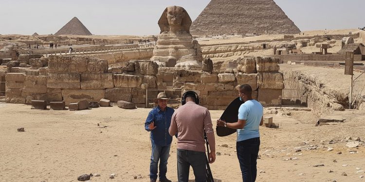 زاهي حواس يعلن كشف أثري جديد في الأقصر أبريل القادم