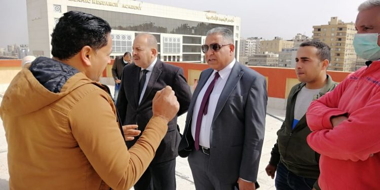 خلال زيارة مفاجئة نائب رئيس جامعة الأزهر يطالب بسرعة الانتهاء من أعمال الصيانة بالمدينة الجامعية