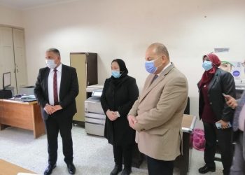 نائب رئيس جامعة الأزهر يتفقد الإدارة الطبية لفرع البنات