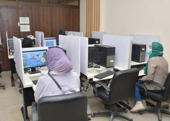 جامعة القاهرة: إجراء امتحانات الفصل الدراسي الأول إلكترونيًا بنجاح في 8 كليات