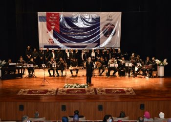 في عيدهن.. جامعة حلوان تحتفي بالأمهات العاملات بها