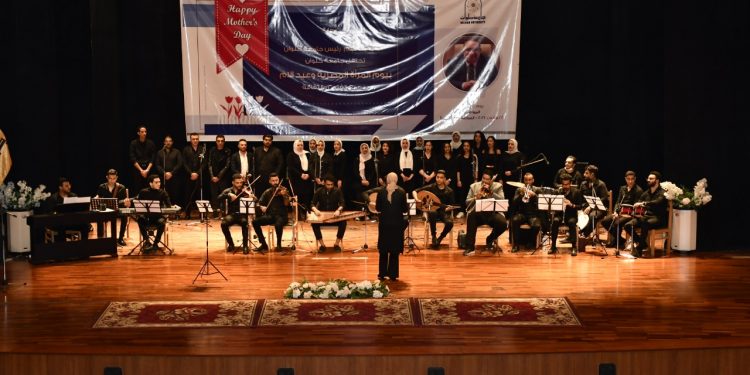 في عيدهن.. جامعة حلوان تحتفي بالأمهات العاملات بها