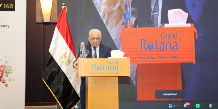 الامتحان التجريبي لأولى ثانوي.. «شوقي» للطلاب: الاختبار بلا درجات