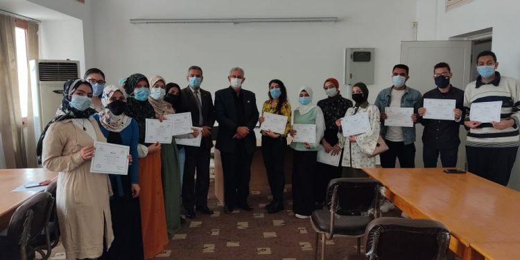 جامعة حلوان تحتفي وتُكرم الطلاب المشاركين في المشروع القومى لمحو الأمية