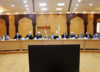 مجلس جامعة الأزهر يشيد بجهود أبطال مصر في إنقاذ السفينة إيڤر جرين