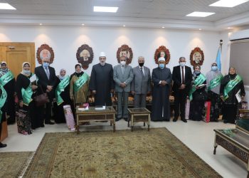 مجلس جامعة الأزهر يكرم الأمهات المثاليات صور