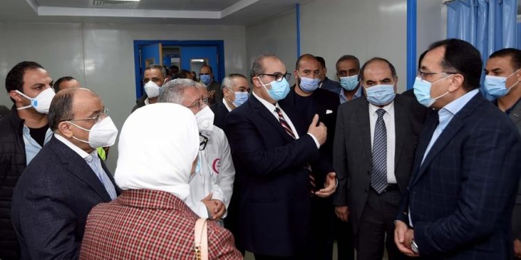 رئيس الوزراء يتفقد الأعمال الإنشائية لمبنى الطوارئ والجراحات الجديد بمستشفى شبين الكوم التعليمي