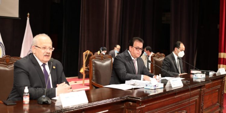 7 قرارات للأعلى للجامعات.. وقف اعتماد شهادات 5