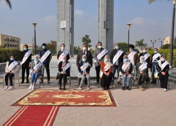 وزير التعليم العالي يتلقى تقريرًا حول مبادرة "صحتك تهمنا"