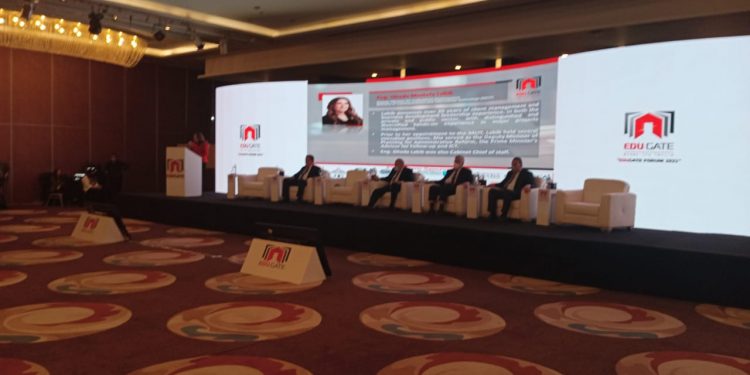 وزير الاتصالات: المشروعات القومية في تكنولوجيا المعلومات يعكس الإرادة القوية للدولة لبناء مصر الرقمية