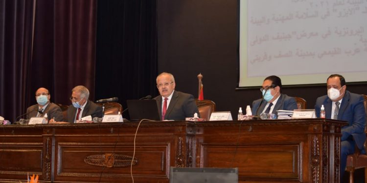 جامعة القاهرة: تخفيض 50% من المصروفات الدراسية لتدريب الأئمة والواعظات بوزارة الأوقاف