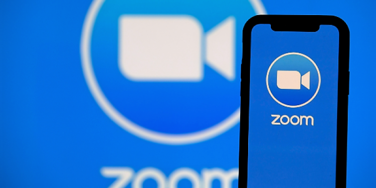دراسات علمية توضح حقيقة ارتفاع معدلات التوتر بسبب استخدام زووم