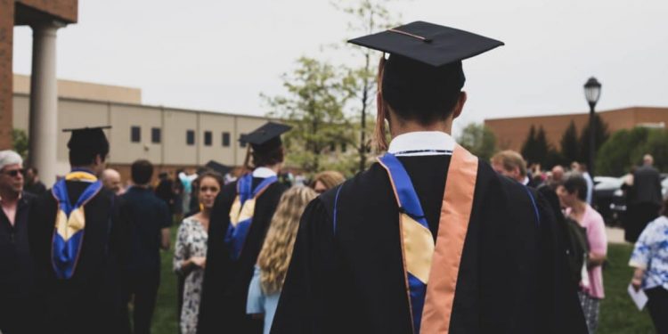 على رأسها ألمانيا.. منح الجامعات في 24 ساعة