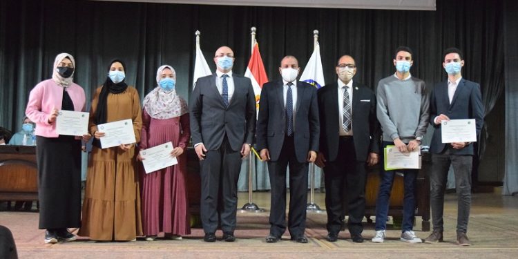 جامعة بني سويف توافق على اتفاقية تعاون أكاديمي مع "هيروشيما اليابانية"