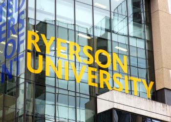 جامعة رايرسون الكندية تقدم منحة لطلاب الدكتوراه