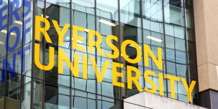 جامعة رايرسون الكندية تقدم منحة لطلاب الدكتوراه