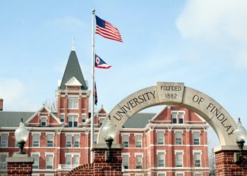 غدًا.. آخر فرصة للتقديم على منحة جامعة فيندلاي الأمريكية