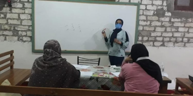 طلاب جامعة الإسكندرية يمحون أمية 1059 فرد خلال ثلاثة أشهر