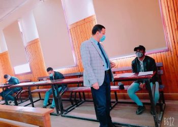 رئيس جامعة الدلتا التكنولوجية يتابع سير الامتحانات