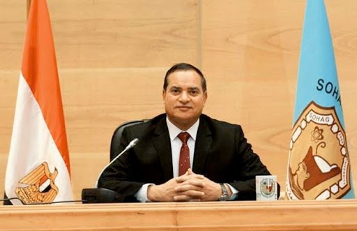 الدكتور أحمد عزيز، رئيس جامعة سوهاج