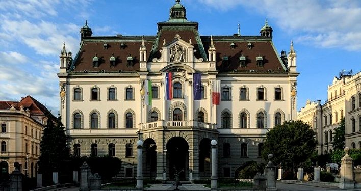 جامعة ليوبليانا تقدم فرصة تدريب صيفي لطلاب البكالوريوس والدراسات العليا عبر الإنترنت