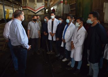 تدريب 54 طالبا من جامعة سوهاج على تكنولوجيا الجرارات ومحركات القطارات