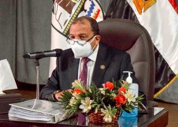 500 جنيه مكافأة للعاملين بجامعة بني سويف بمناسبة عيد الفطر المبارك