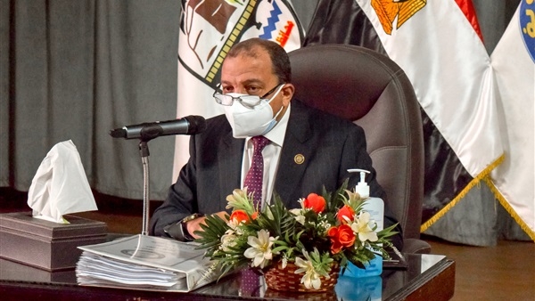 500 جنيه مكافأة للعاملين بجامعة بني سويف بمناسبة عيد الفطر المبارك