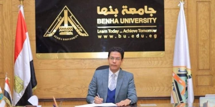 تكليف مصطفى القاضى بتسيير أعمال عمادة “طب بنها”