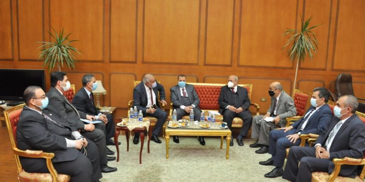 فريق "ضمان جودة التعليم والاعتماد" يزور "زراعة كفرالشيخ"