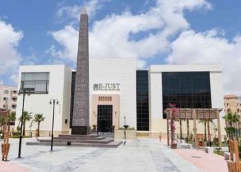 طلاب الجامعة المصرية اليابانية يحصدون المركز الأول بمسابقة ريادة الأعمال الدولية