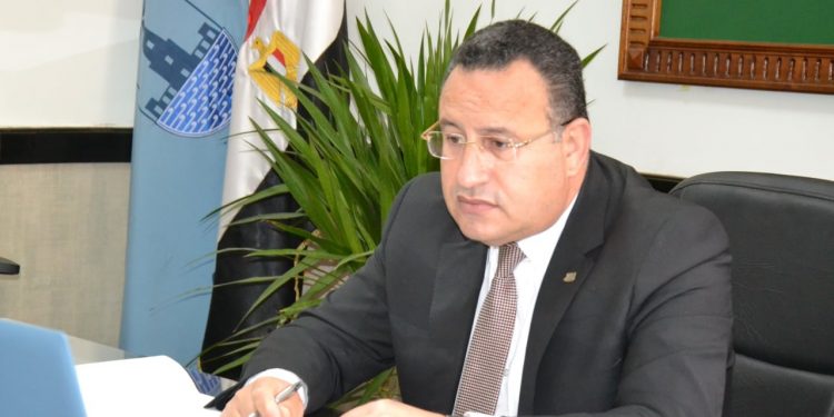 جامعة الإسكندرية تدرس إنشاء مركز تنمية بشرية بالقرى