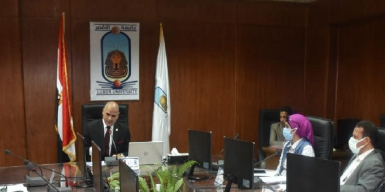 جامعة الأقصر تعتمد لائحة كلية الطب