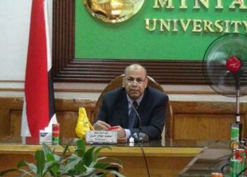 تطبيق الكتاب الإلكتروني بجامعة المنيا العام المقبل