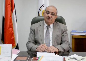 جامعة أسيوط تفتتح برنامجًا تدريبيًا لتسجيل الإقرار الضريبي الإلكتروني