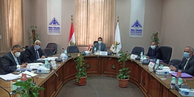 رئيس جامعة بنها يترأس لجنة اختيار عميد كلية الحاسبات والذكاء الاصطناعى