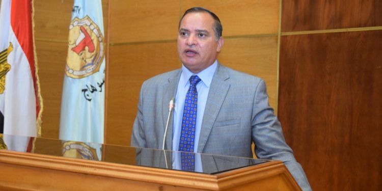 كلية التكنولوجيا والتعليم بسوهاج تبدأ تدريب طلاب التربية العملية "أون لاين"