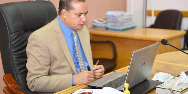 جامعة سوهاج: بدء الدراسة ببرنامج بكالوريوس الطب والجراحة العام المقبل