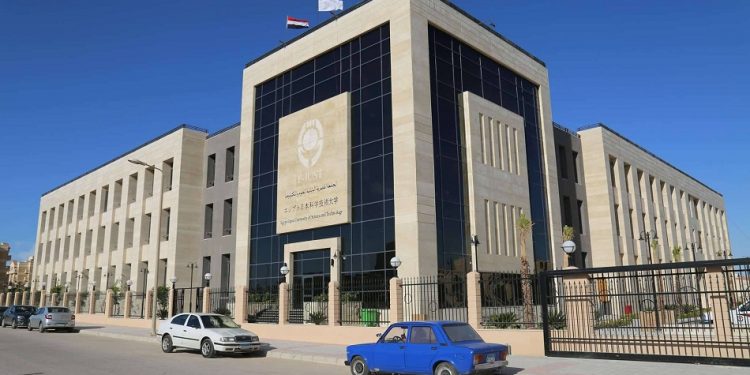 الجامعة المصرية اليابانية تبتكر نظاما ذكيا لتشخيص أمراض الأسنان عن بُعد