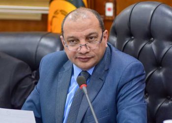 رئيس جامعة بني سويف : نطبق الكتاب الإلكتروني من العام الجديد.. ونسابق الزمن لظهور الجامعة الأهلية| حوار