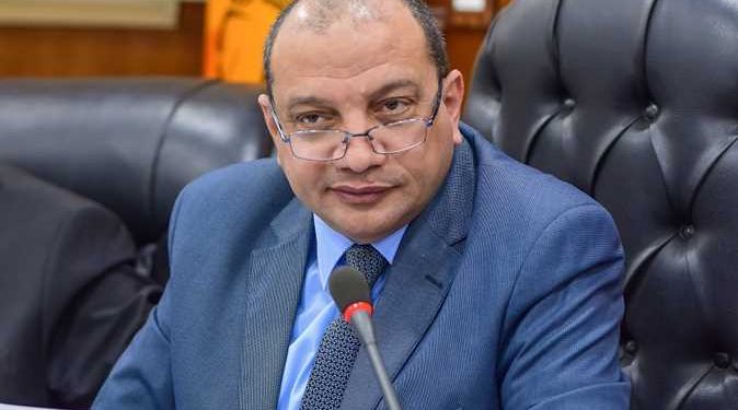 رئيس جامعة بني سويف : نطبق الكتاب الإلكتروني من العام الجديد.. ونسابق الزمن لظهور الجامعة الأهلية| حوار