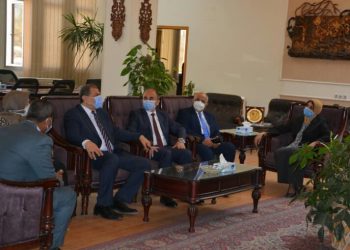 750 جنيها مكافأة للعاملين بجامعة الزقازيق بمناسبة عيد الفطر