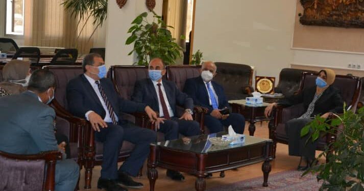 750 جنيها مكافأة للعاملين بجامعة الزقازيق بمناسبة عيد الفطر