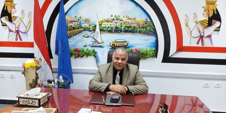 قبيصي يهنىء مدرستين بأسوان لفوزهما بالمركزين الأول والثاني في مسابقة مدارس مصر
