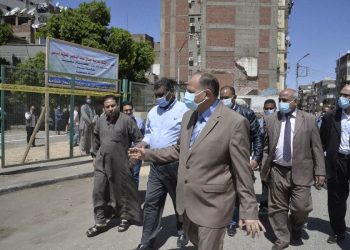 بتكلفة 7 ملايين و400 ألف جنيه.. محافظ أسيوط يضع حجر أساس مدرسة جمال عبدالناصر