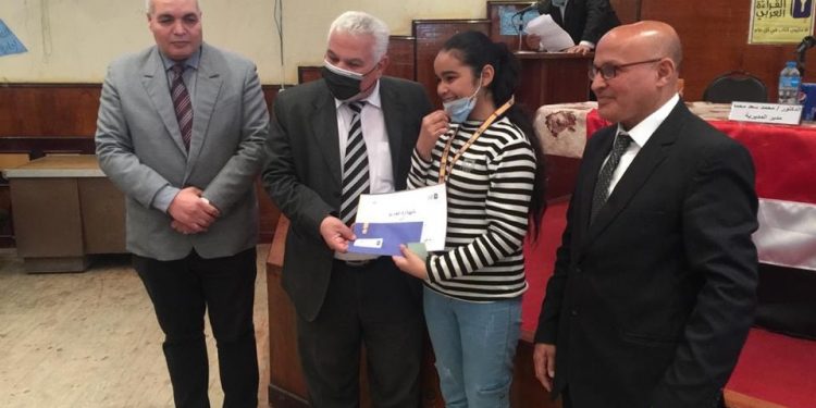 تعليم الإسكندرية يحتفل بالطلاب المشاركين في مسابقة التحدي العربي للقراءة